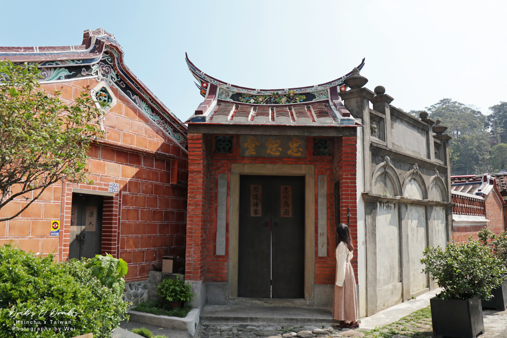 1585028352-4275893561