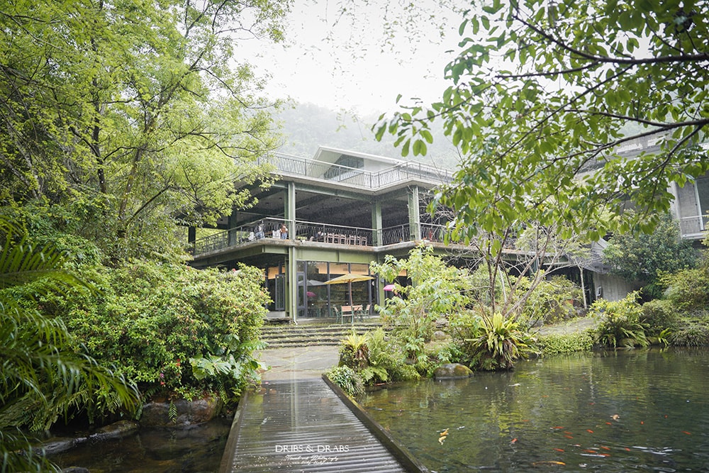 宜蘭冬山「三富休閒農場/紫森林」住在森林裡之清水模建築民宿, 沒有蚊子的生態農場, 寵物友善住宿