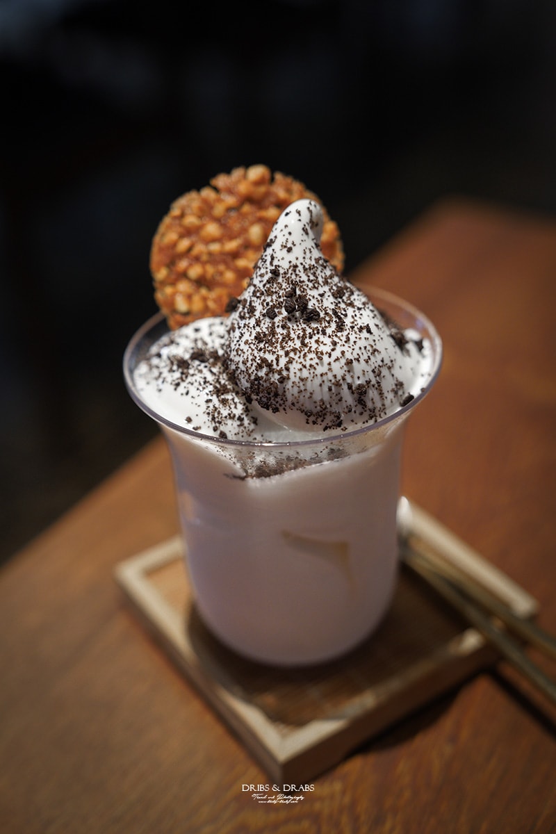 台北大稻埕咖啡廳 AKA Cafe|百年老宅裡的神秘咖啡館, 窺探古代豪宅樣貌 - 第18張圖 台北大稻埕咖啡廳 AKA Cafe|百年老宅裡的神秘咖啡館, 窺探古代豪宅樣貌