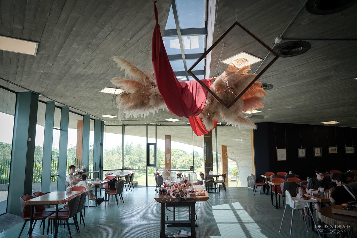 宜蘭壯圍芒草Cafe｜藏身在壯圍沙丘生態園區的寵物友善餐廳, 新美學建築咖啡廳