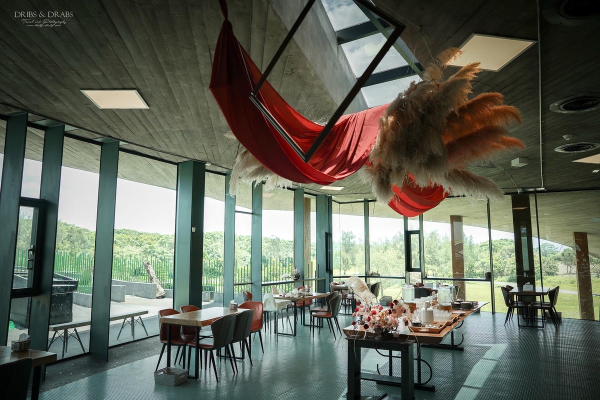 宜蘭壯圍芒草Cafe｜藏身在壯圍沙丘生態園區的寵物友善餐廳, 新美學建築咖啡廳