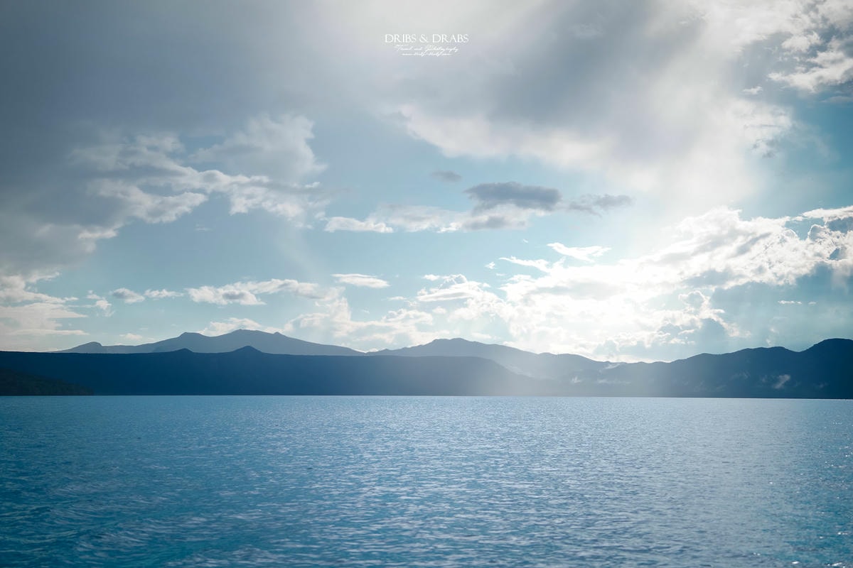 北海道支笏湖觀光船|體驗透明清澈的水中觀光船,暢遊夢幻火山口湖 - 第16張圖 北海道支笏湖觀光船|體驗透明清澈的水中觀光船,暢遊夢幻火山口湖
