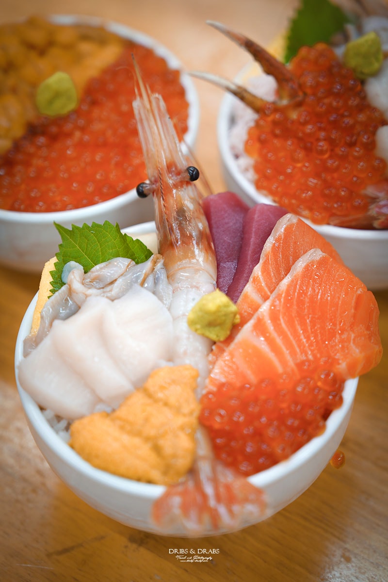 北海道小樽滝波食堂｜大排長龍小樽美食, 小樽JR車站三角市場的豪華海鮮丼飯