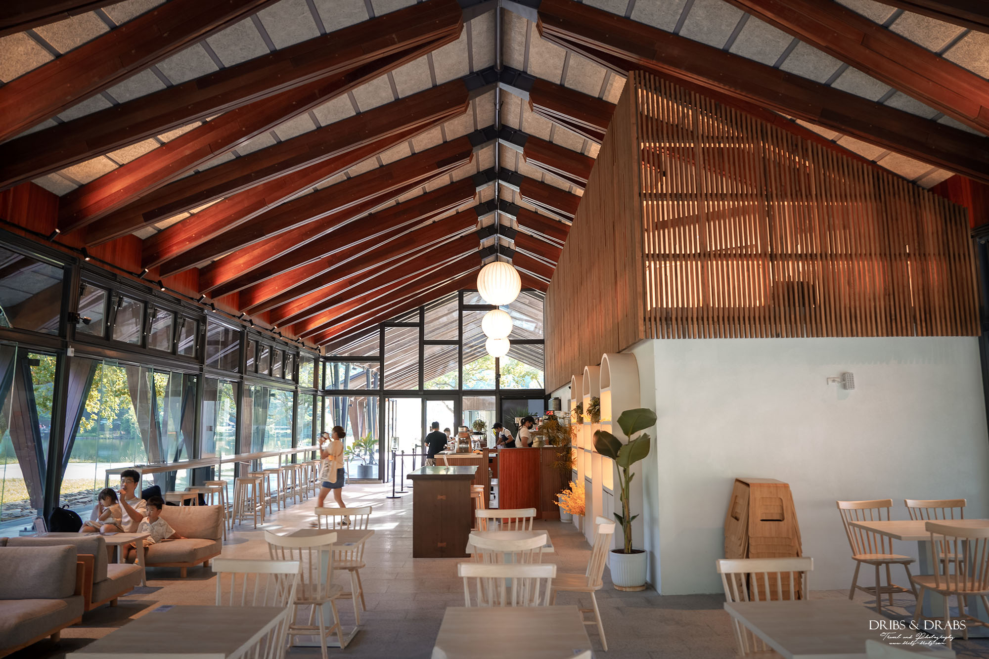 宜蘭礁溪新開幕咖啡館｜Herbelle Tea湖畔茶屋, 湖景玻璃屋與寵物友善咖啡廳