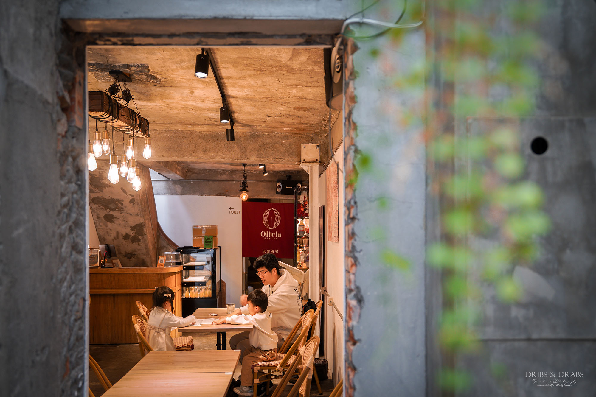羅東美食奧莉薇雅早午餐 Bistro Olivia｜藏在巷弄裡的老宅餐廳，羅東火車站、羅東林場美食推薦，寵物友善有寵物餐