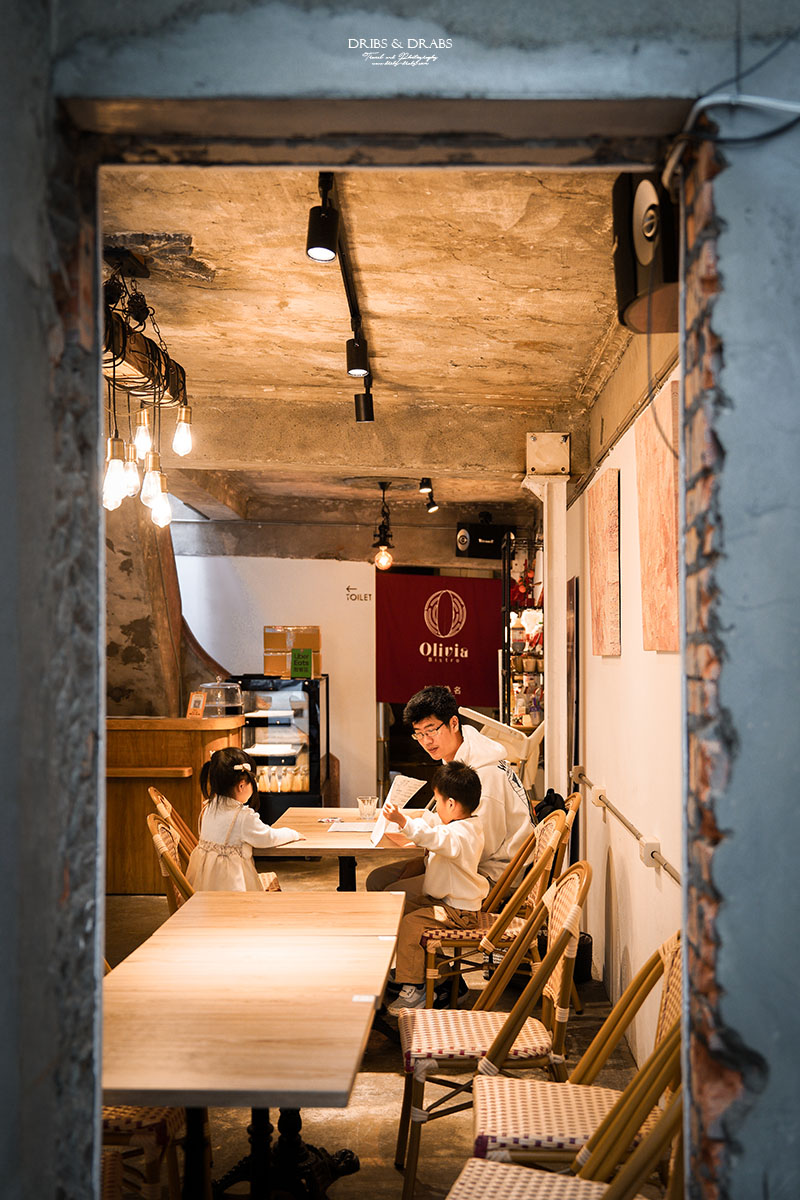 羅東美食奧莉薇雅早午餐 Bistro Olivia｜藏在巷弄裡的老宅餐廳，羅東火車站、羅東林場美食推薦，寵物友善有寵物餐