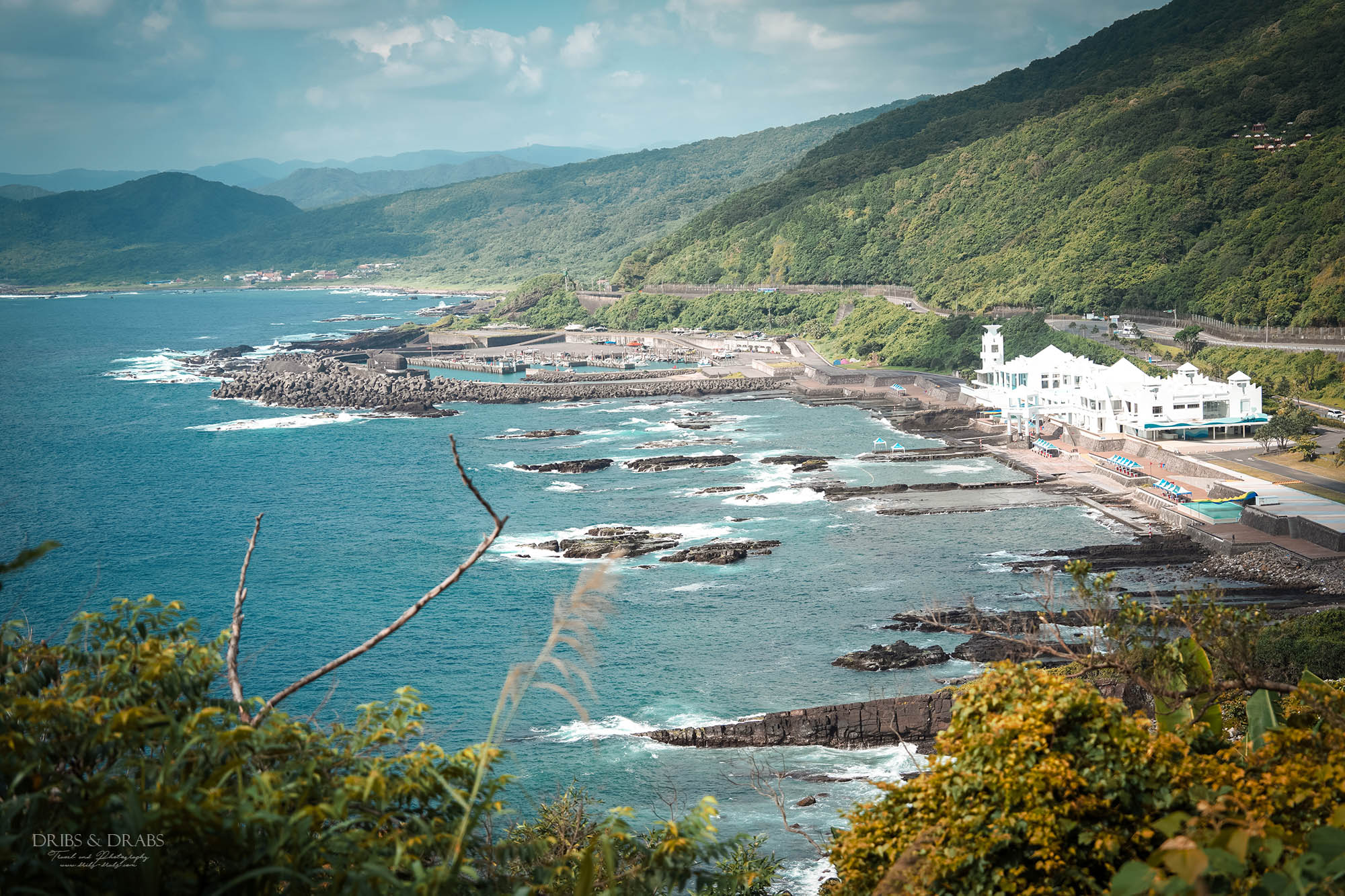 新北貢寮龍洞灣岬步道|東北角絕美海景步道,輕鬆好走的親子看海秘境 - 第2張圖 新北貢寮龍洞灣岬步道|東北角絕美海景步道,輕鬆好走的親子看海秘境